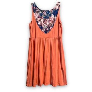 Venus | Floral Lace Detail Back Casual Mini Dress Size Small